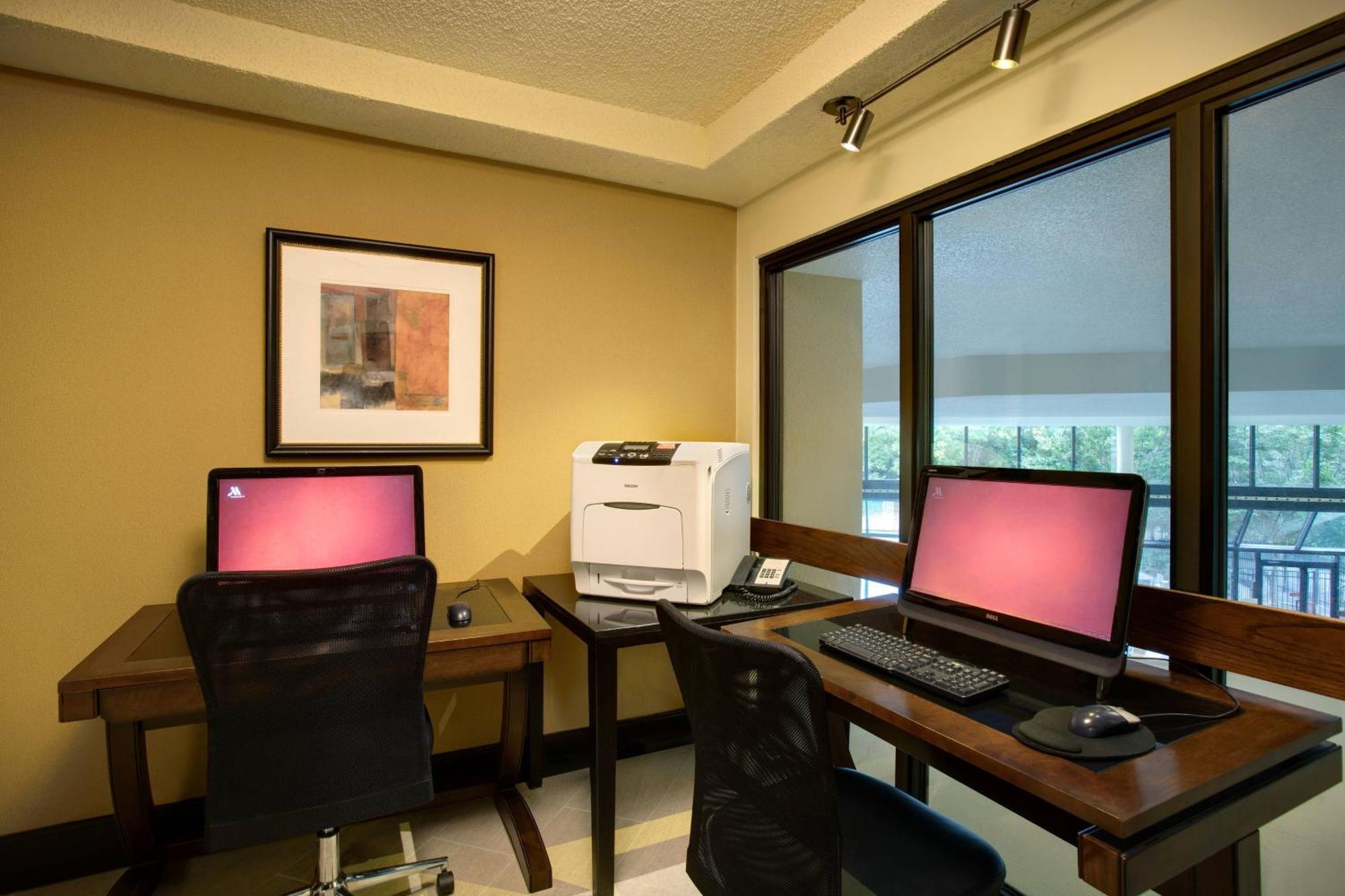 Greensboro-High Point Marriott Airport Экстерьер фото