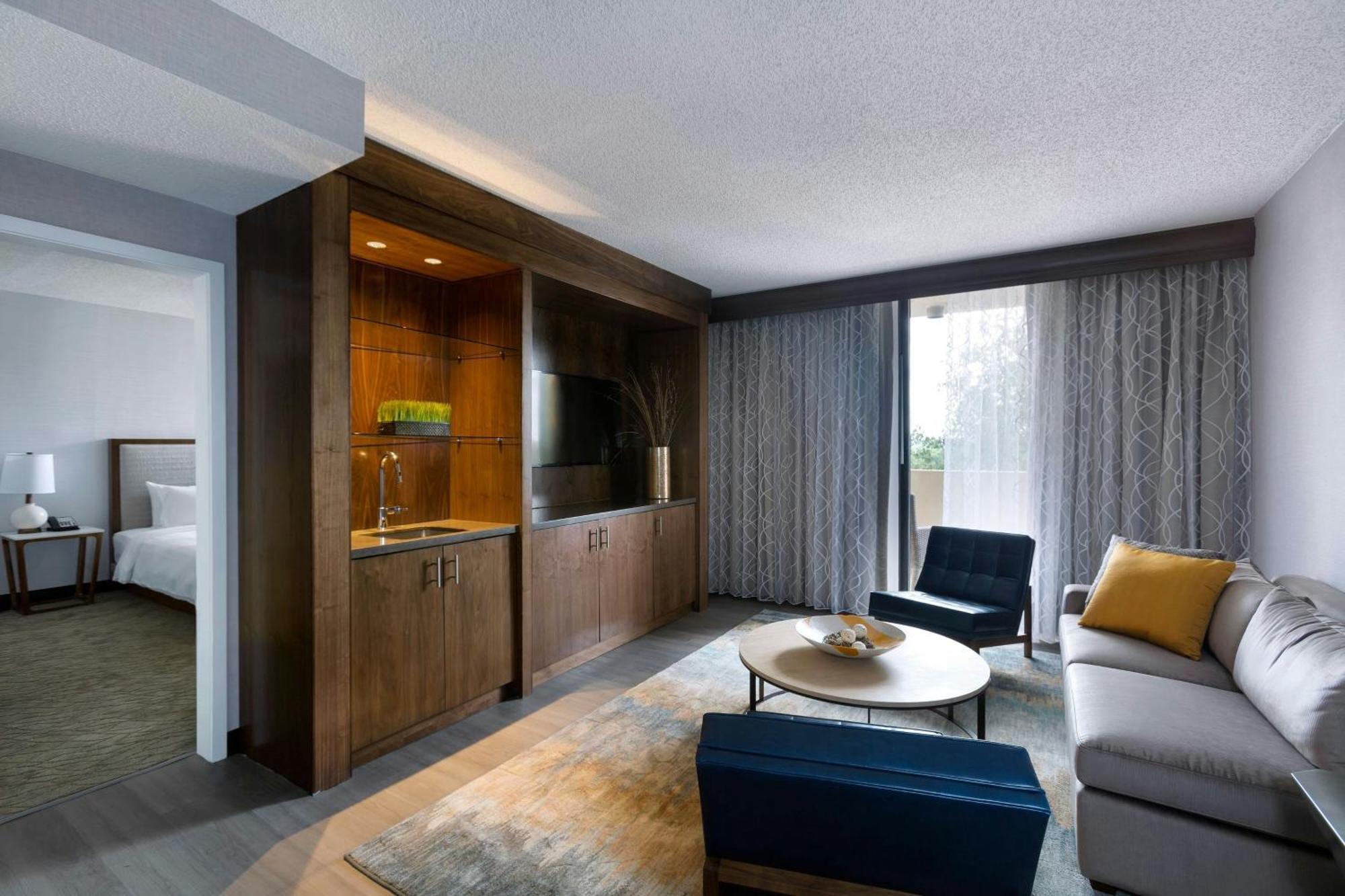 Greensboro-High Point Marriott Airport Экстерьер фото